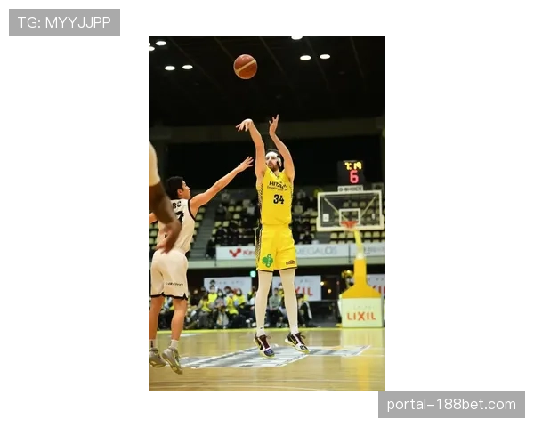 西田优大与富永启生各得14分 日本队外线双枪发力